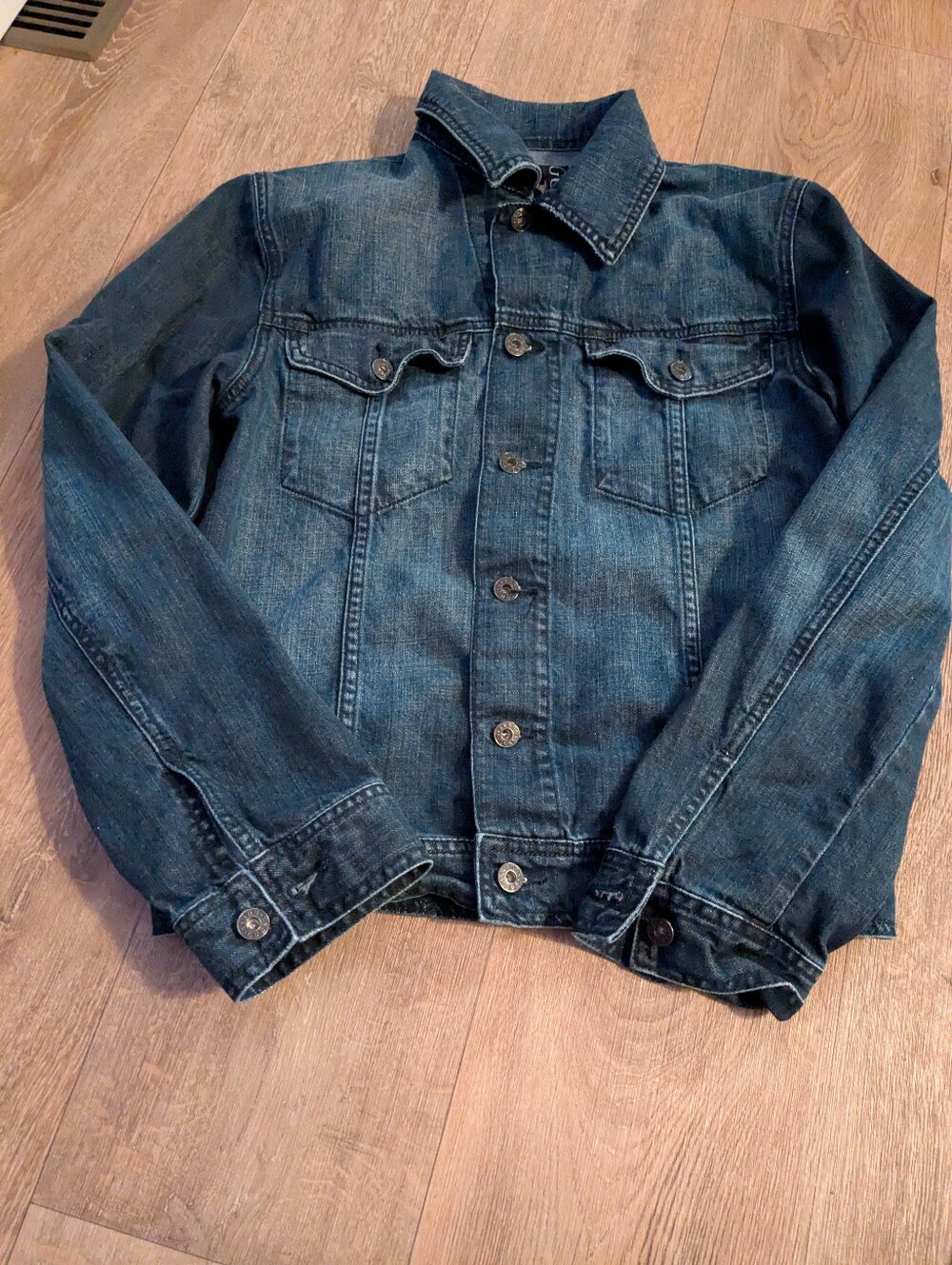 Y2K Guess Dark Blue Denim Jacket - Classic Button-Up